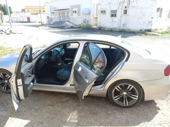 BMW 2011 5