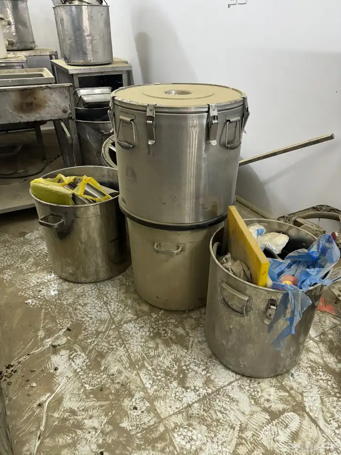 ادوات مطعم للبيع 17