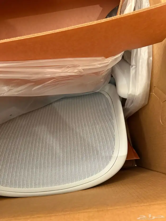 هيرمان ميلر ايرون ريماستر جديد herman miller aeron silver 11