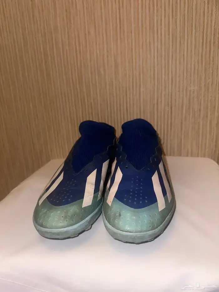 حذاء كرة قدام 0