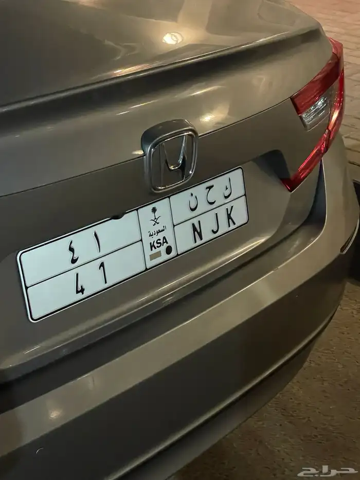 لوحة مميزة للبيع اقبل البدل مع بانشي 0