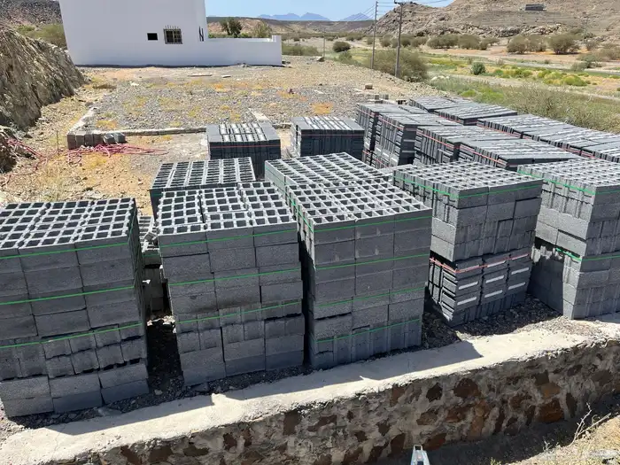 بلك بركاني  اسمنتي و احمر جميع المقاسات من المدينه المنوره 13