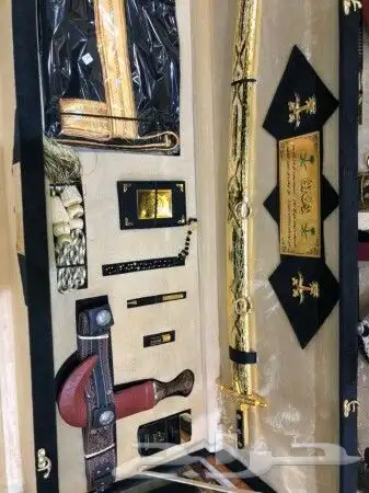 هدايا دروع بشوت مشالح سيوف 0