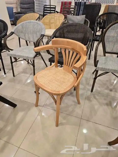 كراسي كوفي شوب ب اشكال فخمه 1