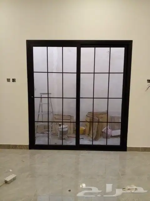 الامنيوم الامنيوم باب سحري وشبابيك 0