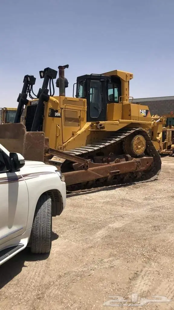 بلدوزر d9r للايجار 0