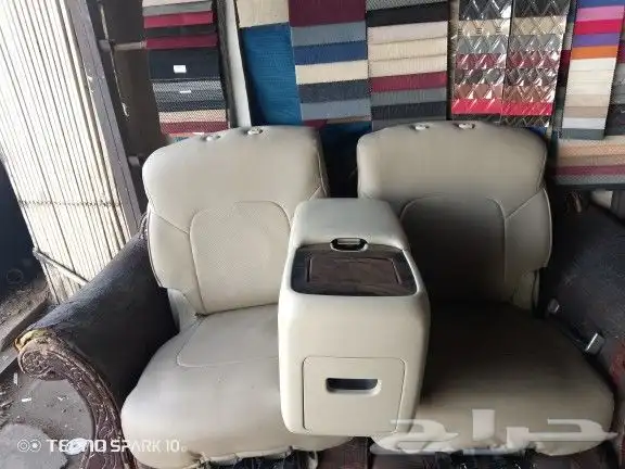 كراسي انفنتي الصف الثاني ملكي مع دكايه في الوسط 0