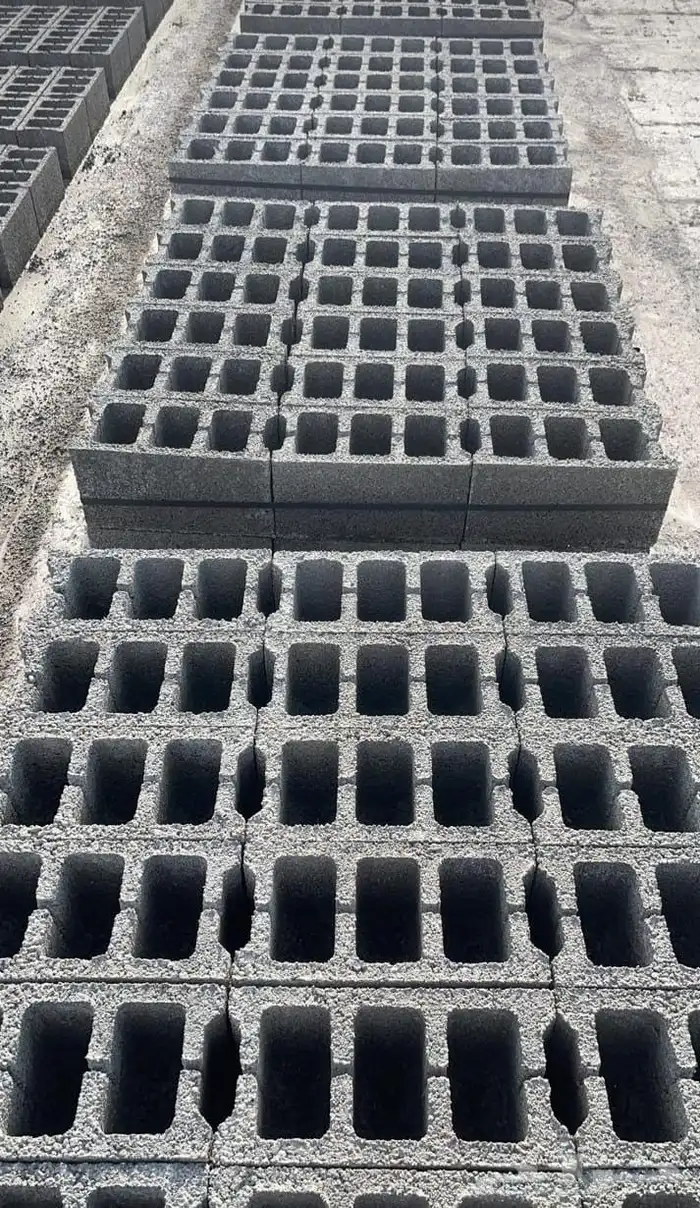 بلك بركاني  اسمنتي و احمر جميع المقاسات من المدينه المنوره 9