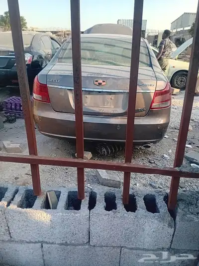 جيلي حجم 8 قطع غيار فقط تشليح الدمام 2