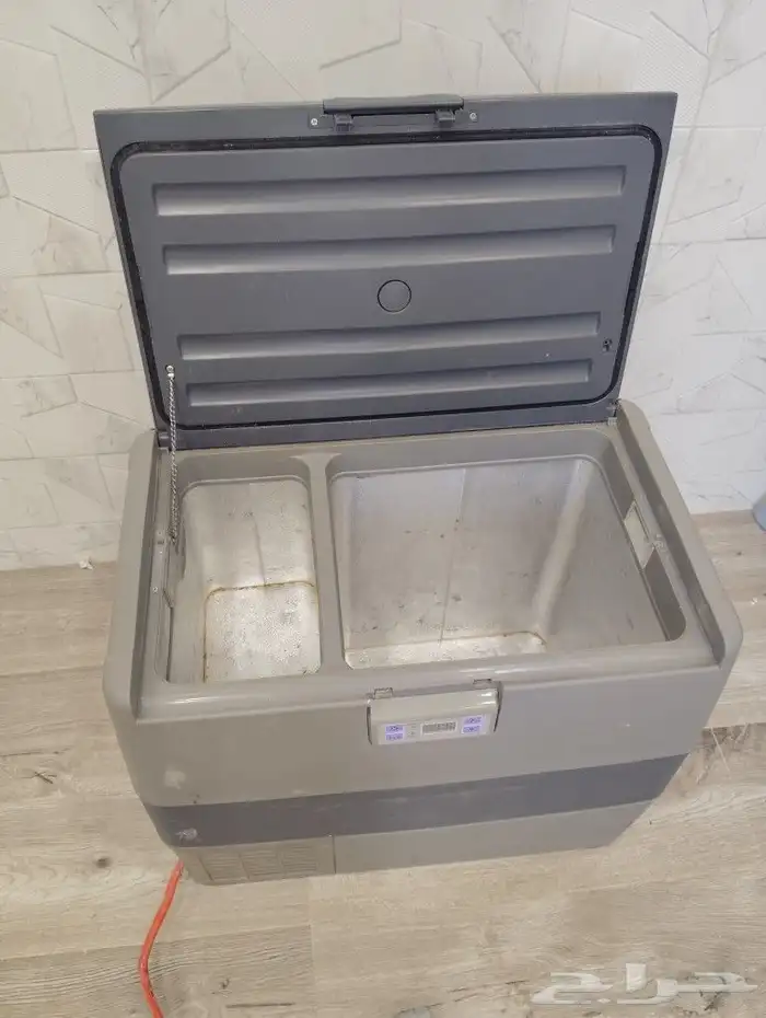 ثلاجة الراشد 50 لتر تبريد وتثليج 18-للبيع او البدل ب35 لتر ا 4