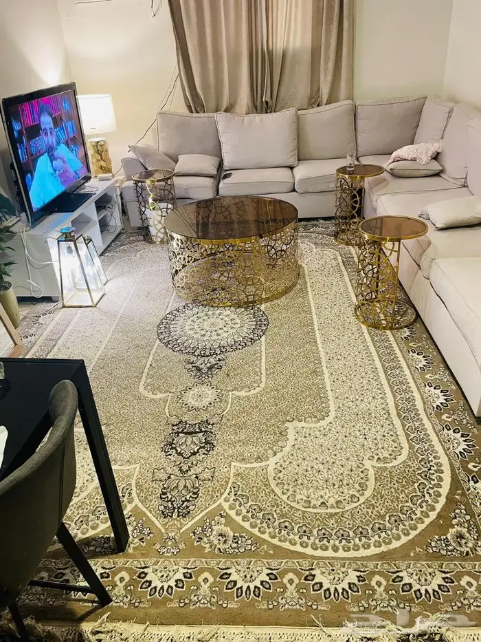 سجاد للبيع بظهرة لبن مخرج 33 5