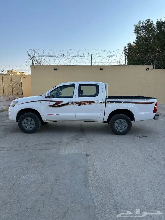 هايلكس 2011 ديزل دبل 8