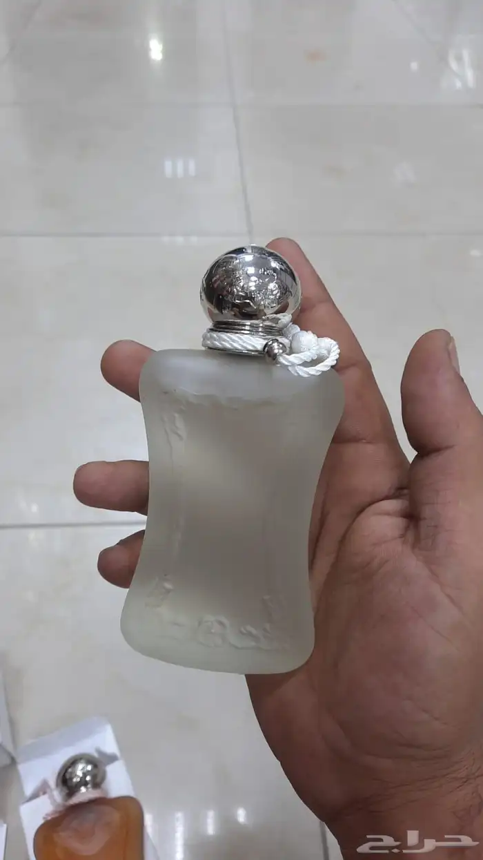 عطورت مطار بدون كرتون سعرنا بربع قايمه 12