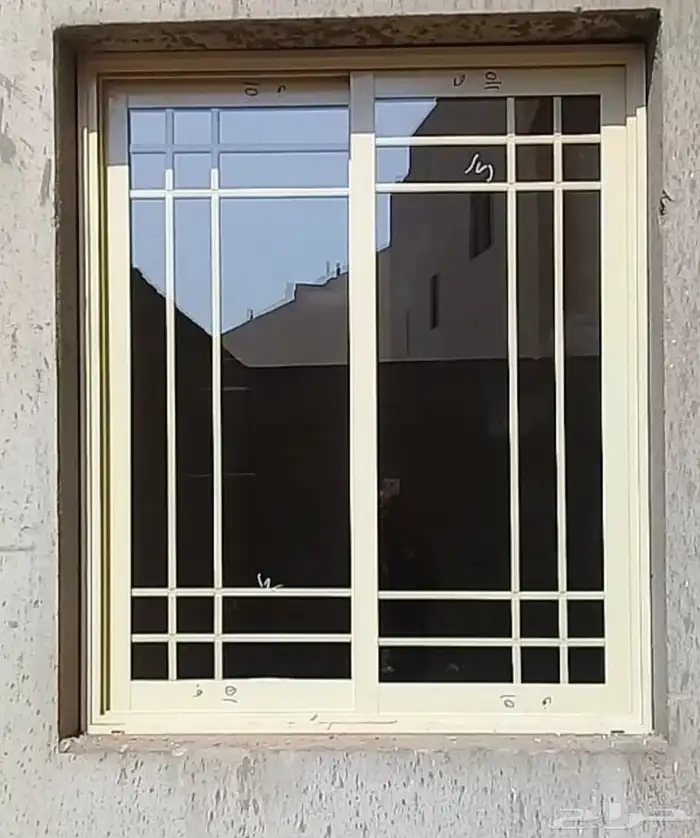 دربزين استيل باب ليزر المينويم شباك باب 8