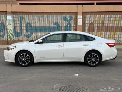 تويوتا افالون XLE 2017 11