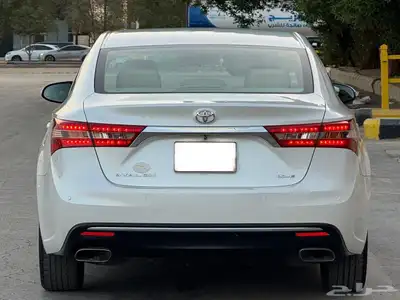 تويوتا افالون XLE 2017 8