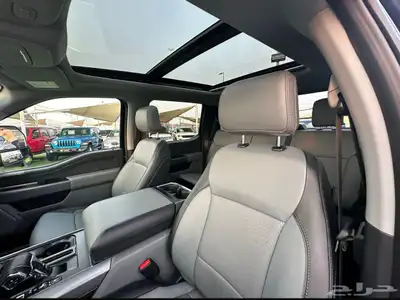 للبيع وانيت فورد F150 موديل 2023 6
