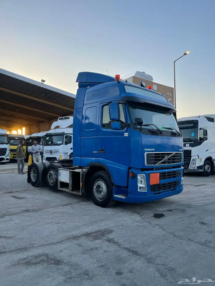 راس شاحنة فولفو 2005 بطاقة جمركية 4