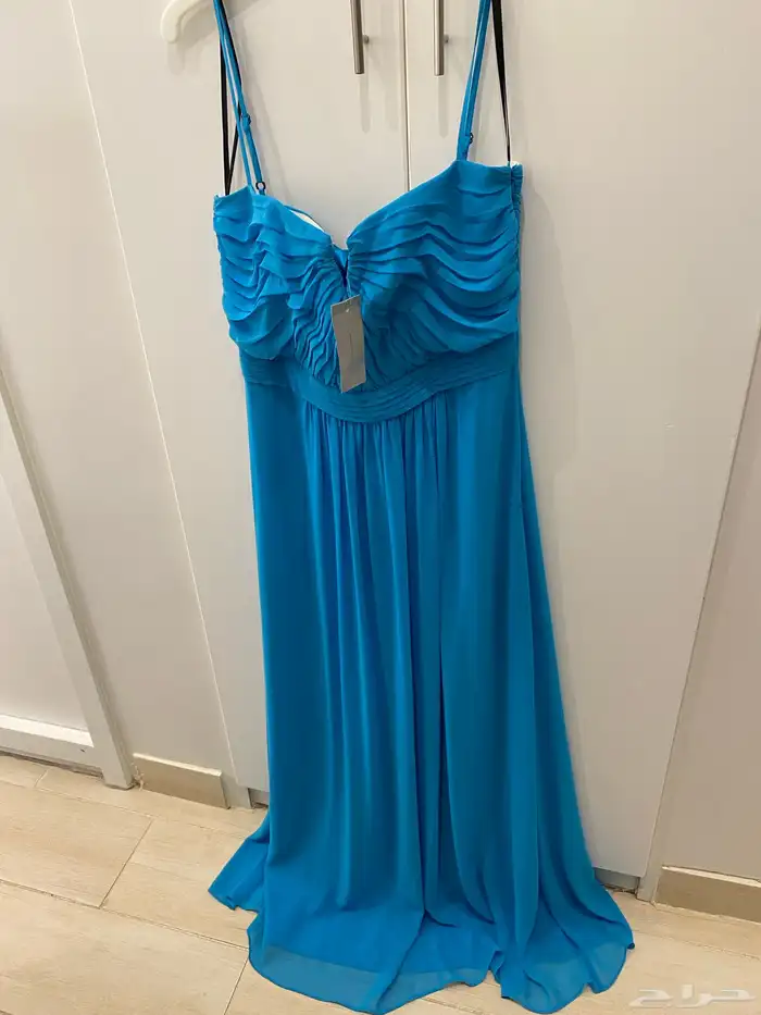 فستان من هارفي نيكلز 1