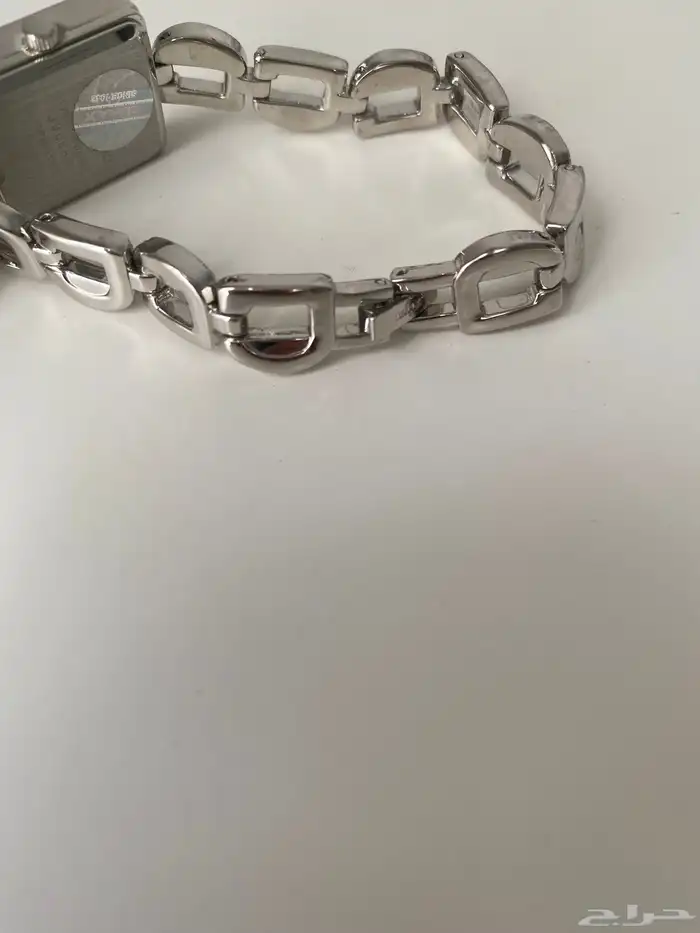ساعات و اكسسوار و المزيد . 60