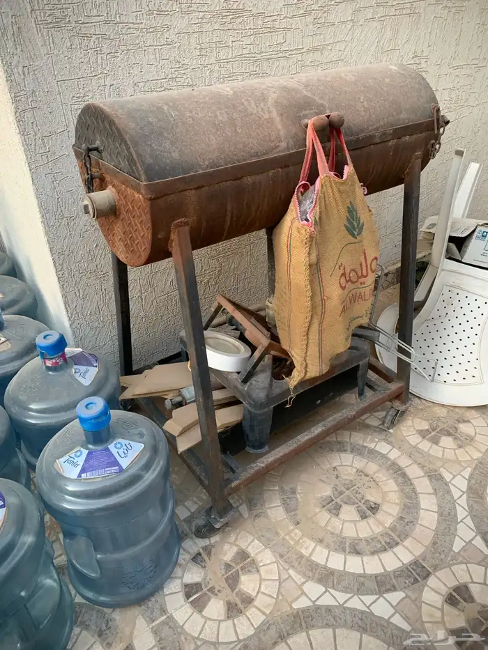 منقل شواء بكفرات متحرك للبيع بالخرج 0