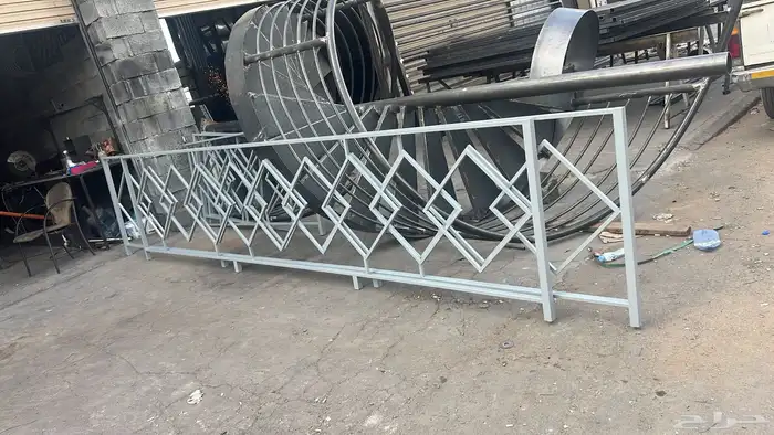 دربزين استيل باب ليزر المينويم شباك باب 1