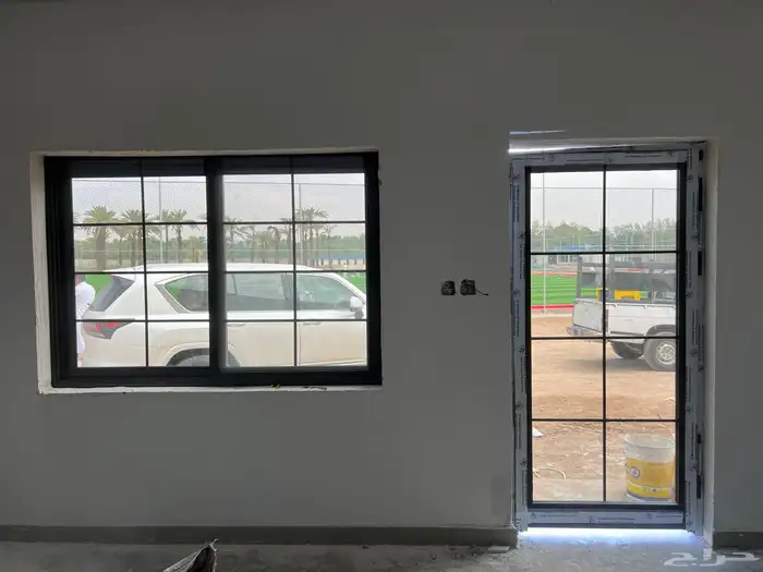 دربزين استيل باب ليزر المينويم شباك باب 6