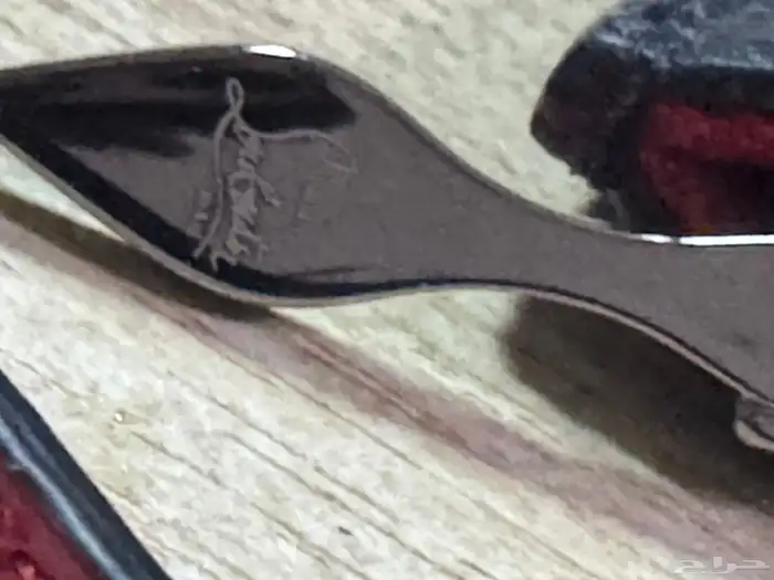 باوتش اصلي 100  من ماركة كرستشن لوبتون Christian Louboutin 5