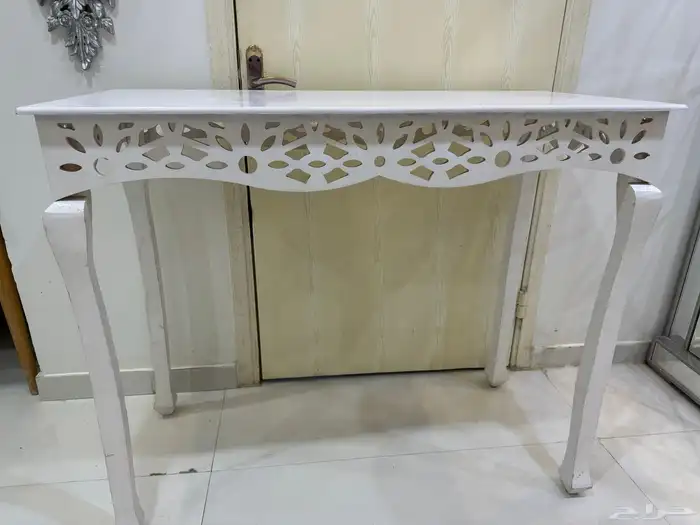 اثاث وطاولات كونسلو 9