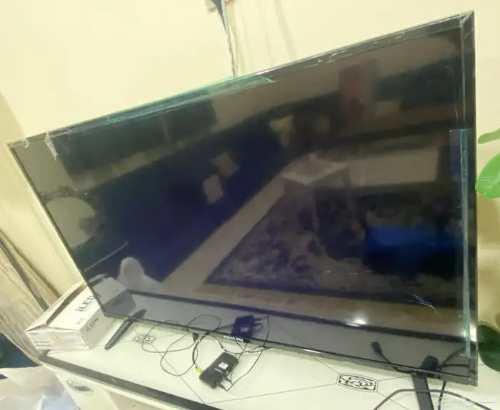 شاشة تلفزيون 0