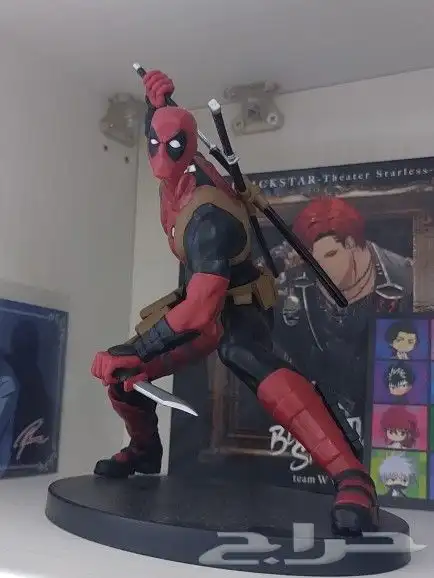deadpool figure and manga فيقر ديدبول و مانجا 3
