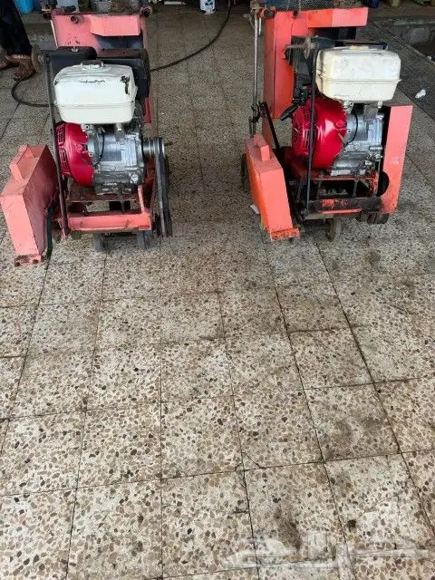 مكاين ياباني لقطع الاسفلت 1