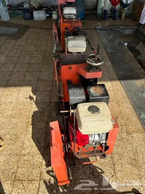 مكاين ياباني لقطع الاسفلت 3