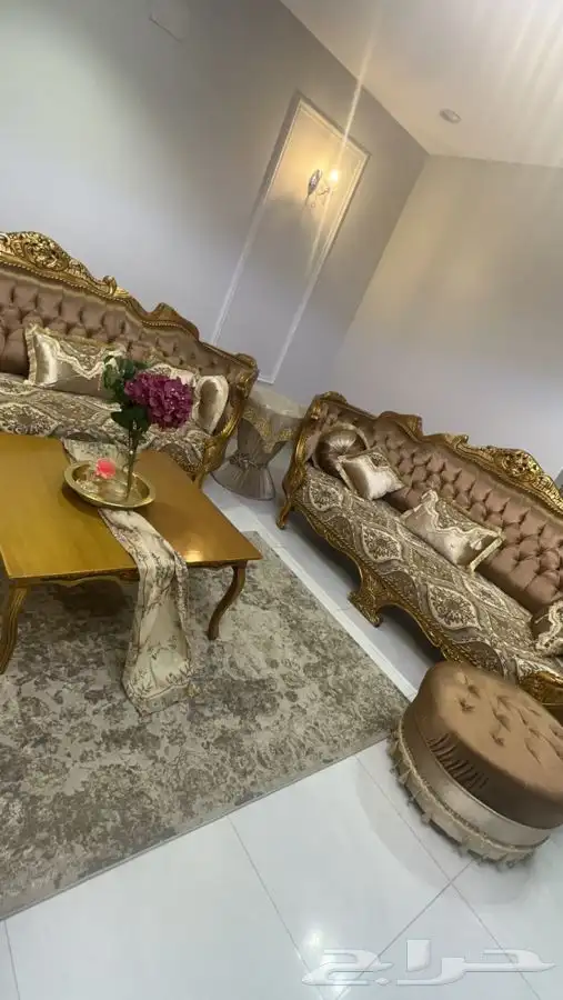 كنب فخم للبيع 1