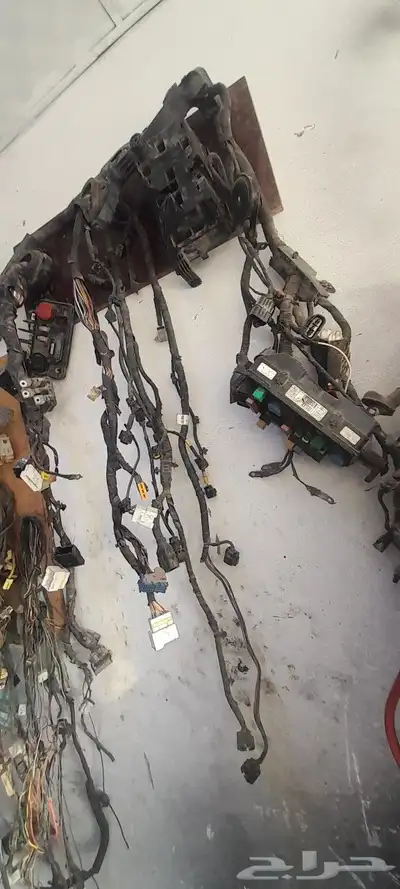 ضفيره مكينه كامله مع علبه الفيوزات سياره هونداي جنسيس مديل 1
