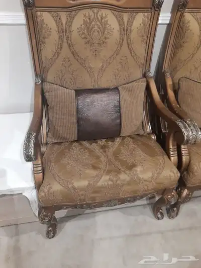 كنب 4 قطع نظيف ممتاز وحالة ممتاز استخدام فتره بسيطه 2