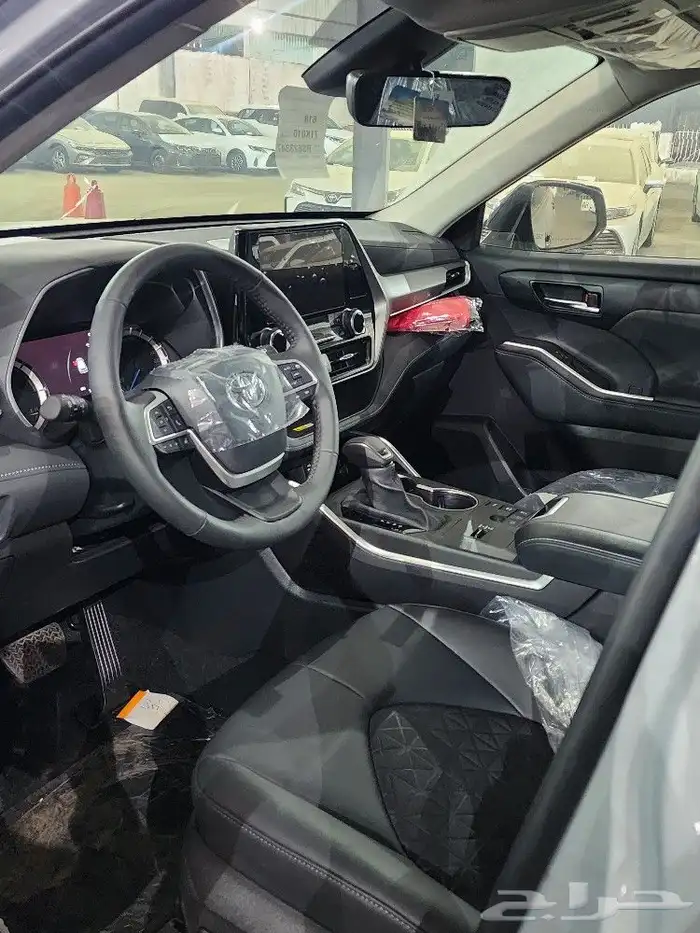 تويوتا هايلاندر GLE HEV 4x4 BLACK EDITION 8