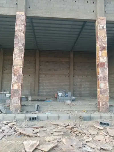 يوجد معلمين تلبيسات حجر تنومه وحجر بللحمر وحجرطبيعي 1