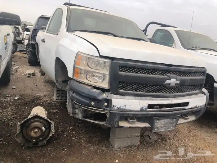 توفير جميع قطع غيار السيارات 23