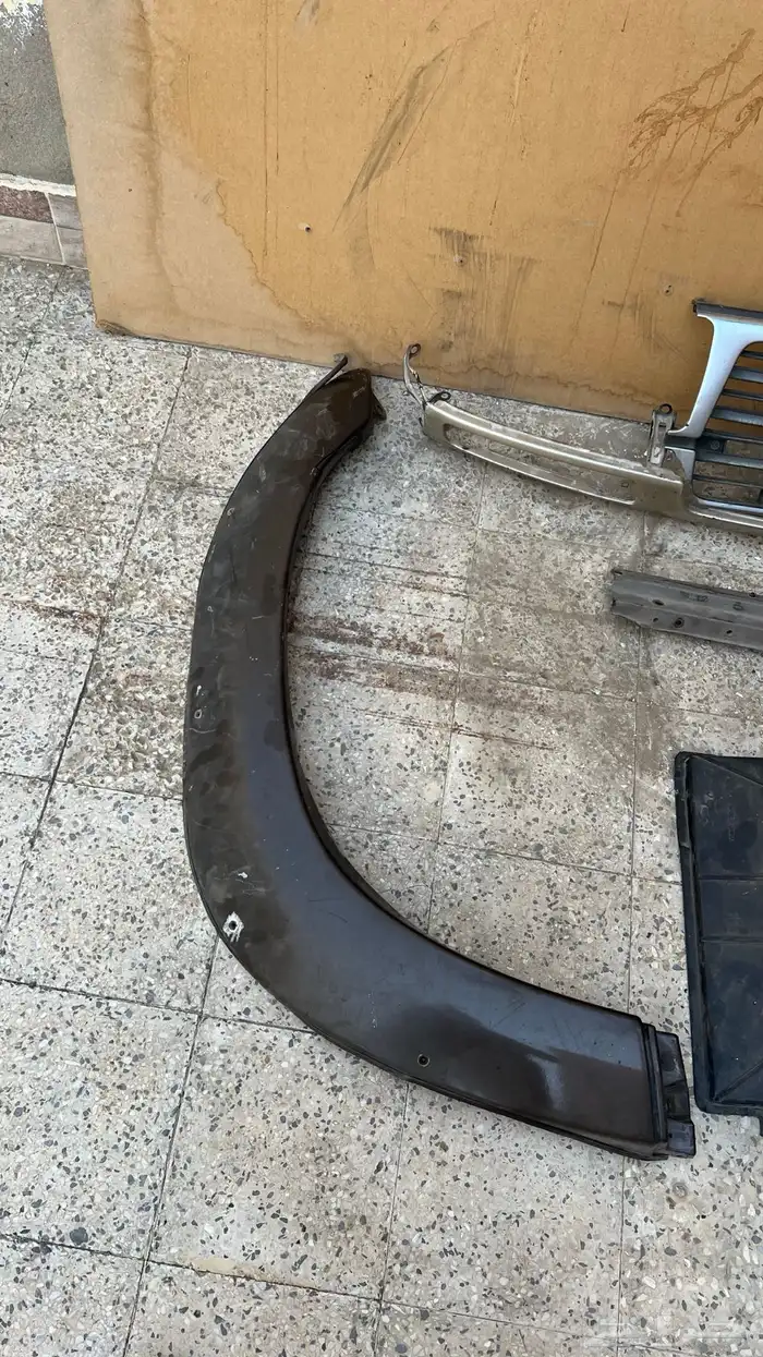 قطع لاندكروزر تشليح 90-97 1