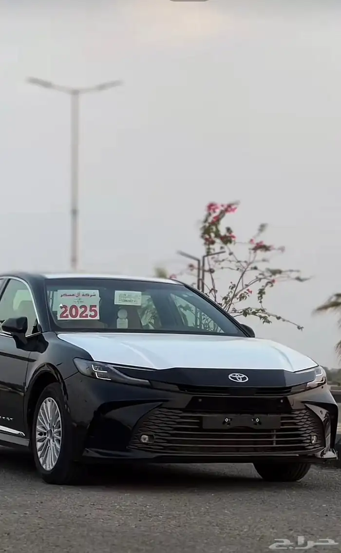 كامري LE بنزين 2025 اسود 7
