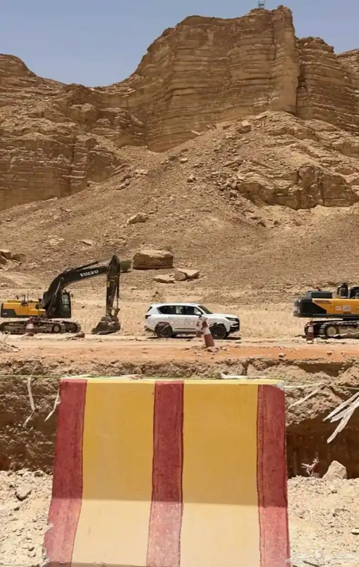 بوكلينات حفر ردم قطع ترحيل 0