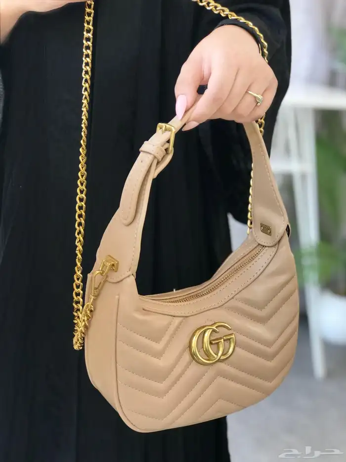 شنط قوتشي شامل التوصيل ودفع عند الاستلام 36