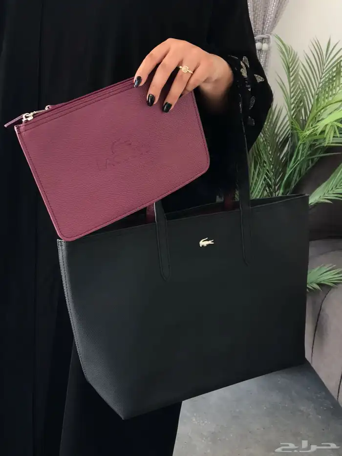 متجر شناط نسائية ماركه 16