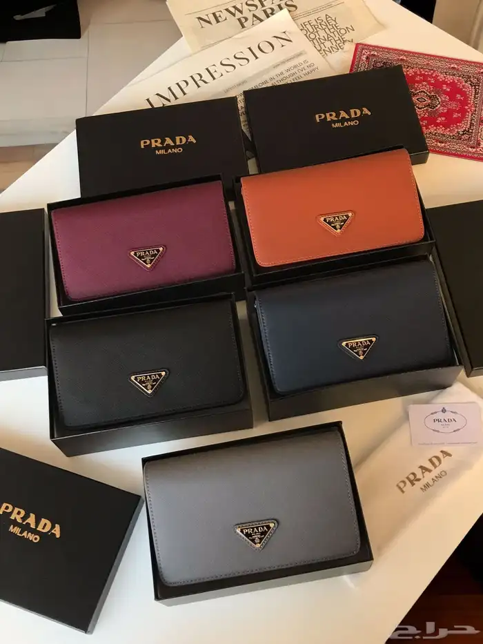 متجر شناط نسائية ماركه 9