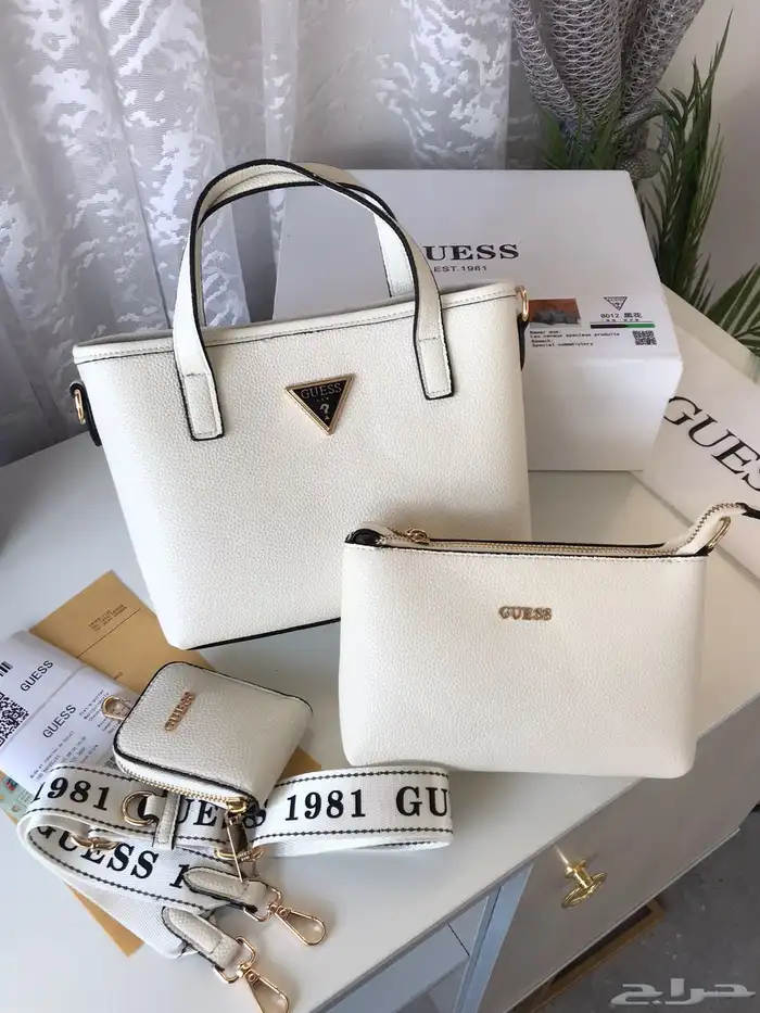 متجر شناط نسائية ماركه 10