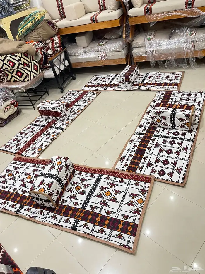 تراثيات ودلال وجارات مناقل كراسي 5