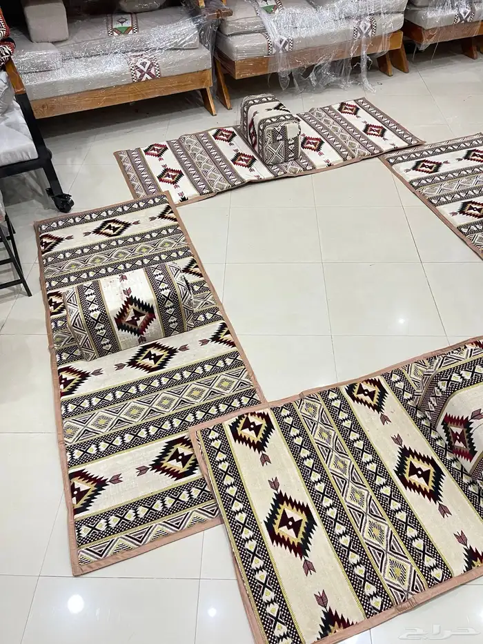 تراثيات ودلال وجارات مناقل كراسي 8