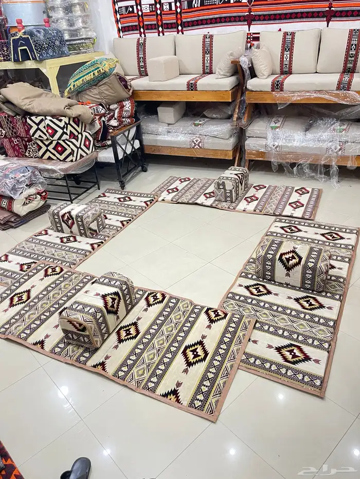 تراثيات ودلال وجارات مناقل كراسي 6