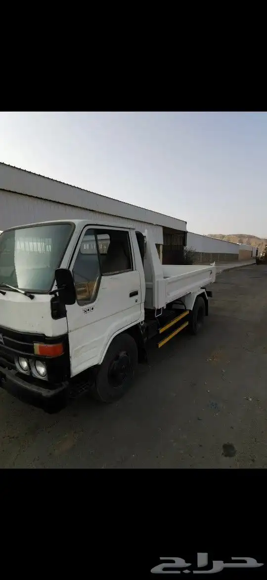 للبيع قلاب تايوتا مديل 93 2